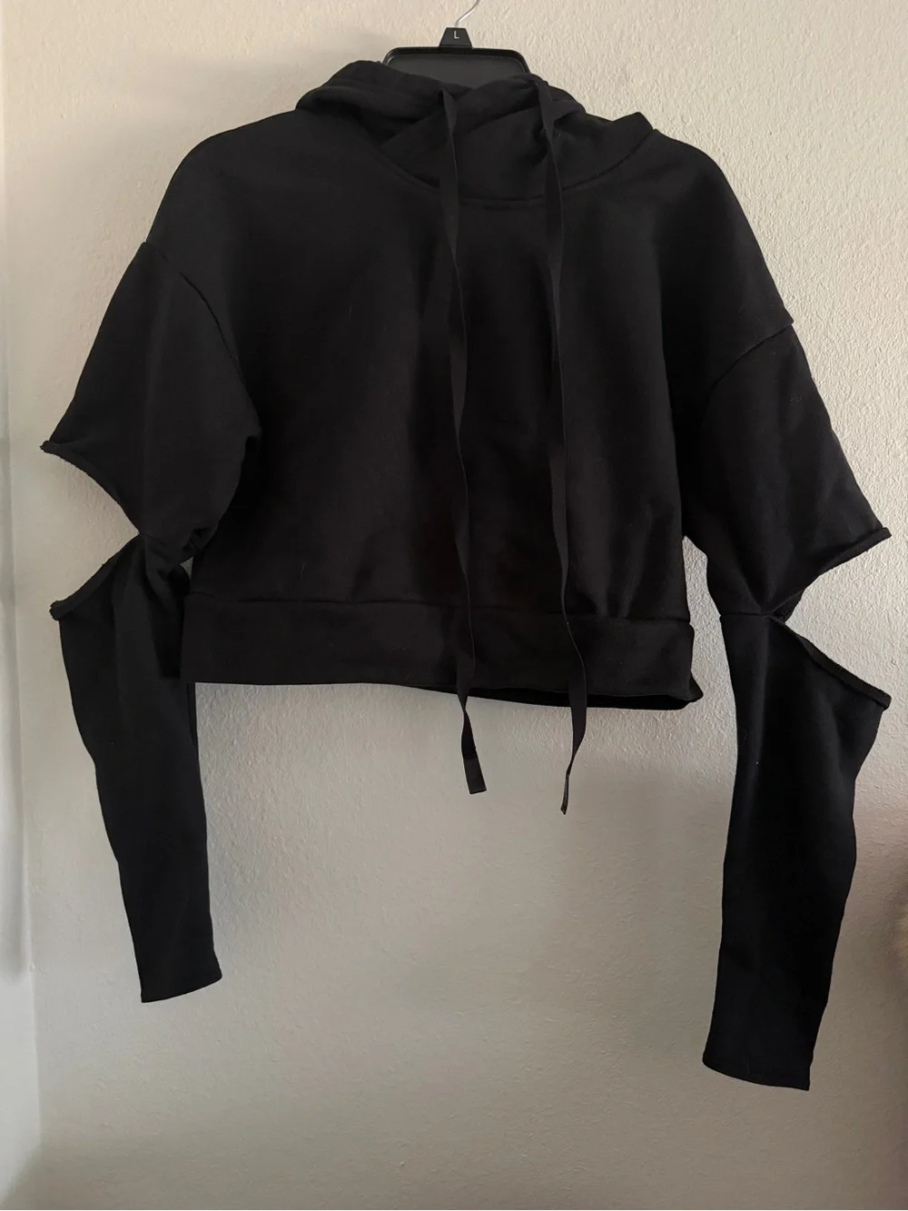 Alo Yoga Cropped Hoodie Black Peak Elbow Sleeves Activewear